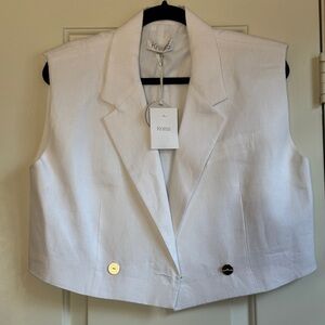 Knitss Cropped Linen Vest